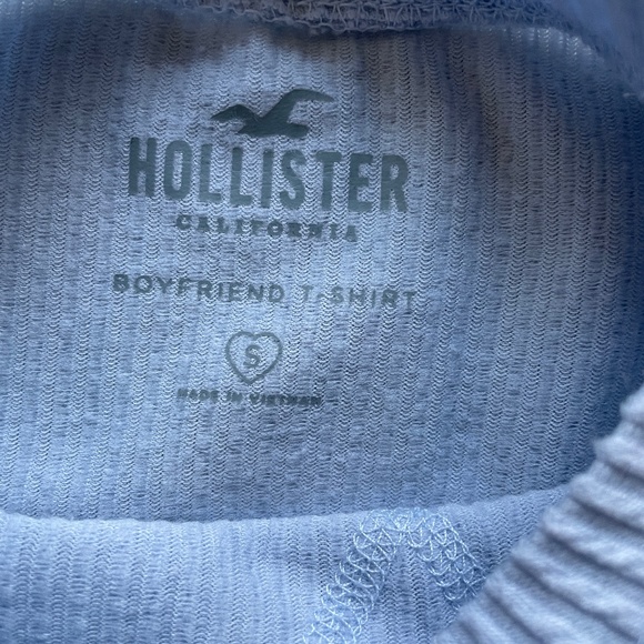 Hollister Top - Picture 3 of 4